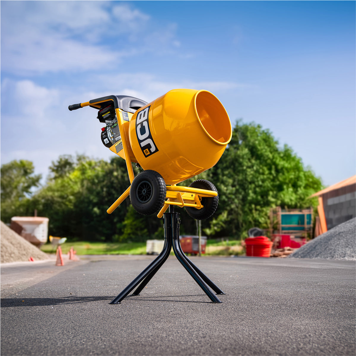 JCB CM150P Petrol 133cc 134L Seam Welded Cement Mixer 100L Working Capacity