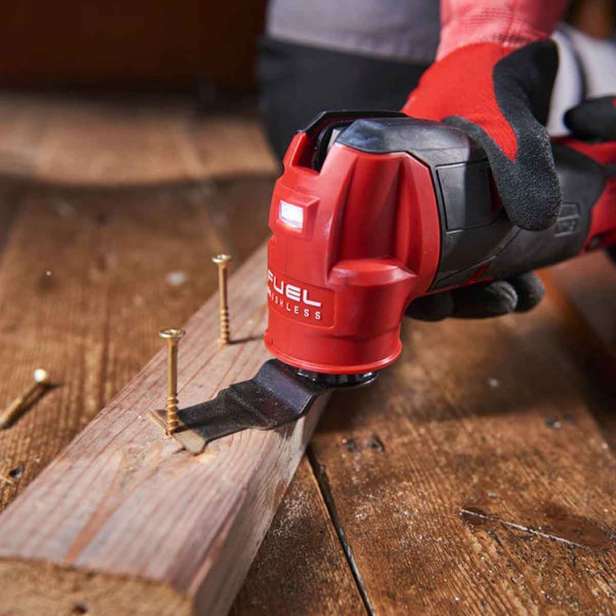 Milwaukee M18FMT-0 18V Fuel Brushless Multi Tool with 1 x 2.0Ah Battery & Charger