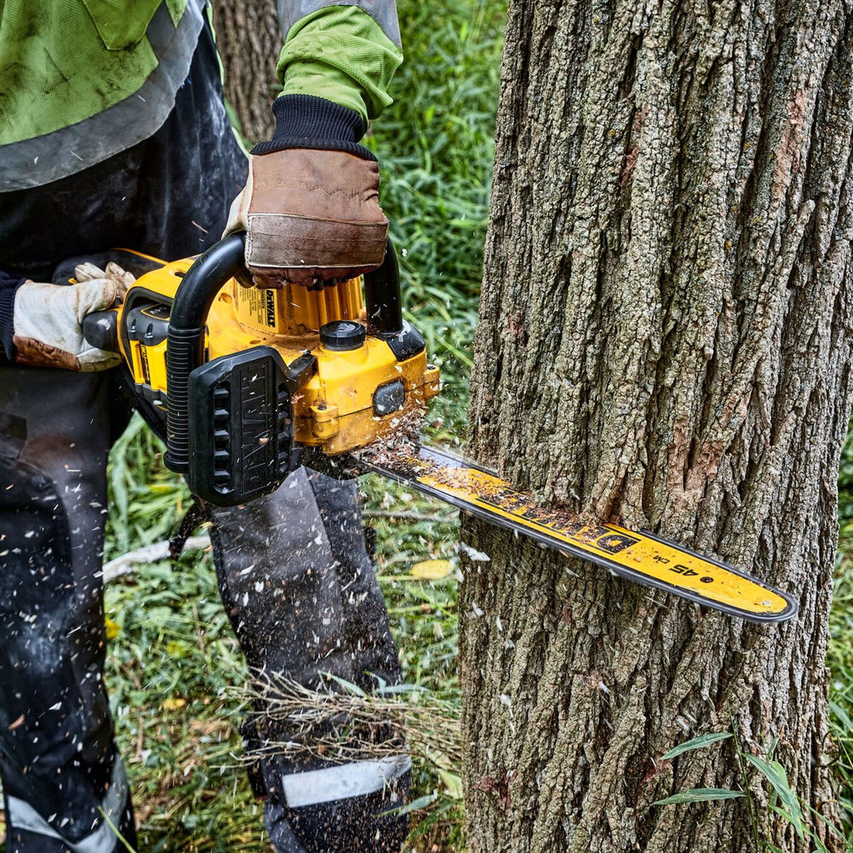 Dewalt DCMCS574N-XJ 54V XR Flexvolt Brushless 45cm Chainsaw Body Only