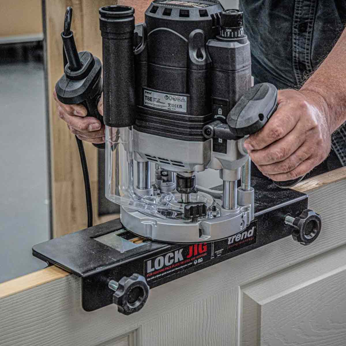 Trend T8EK 1/2in Dual Mode Plunge Router 240V with 35 Piece Cutter Set & Case
