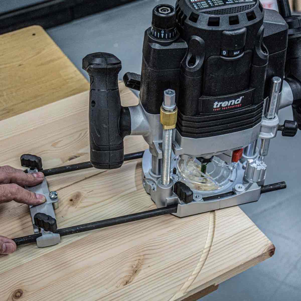 Trend T8EK 1/2in Dual Mode Plunge Router 240V with 35 Piece Cutter Set & Case