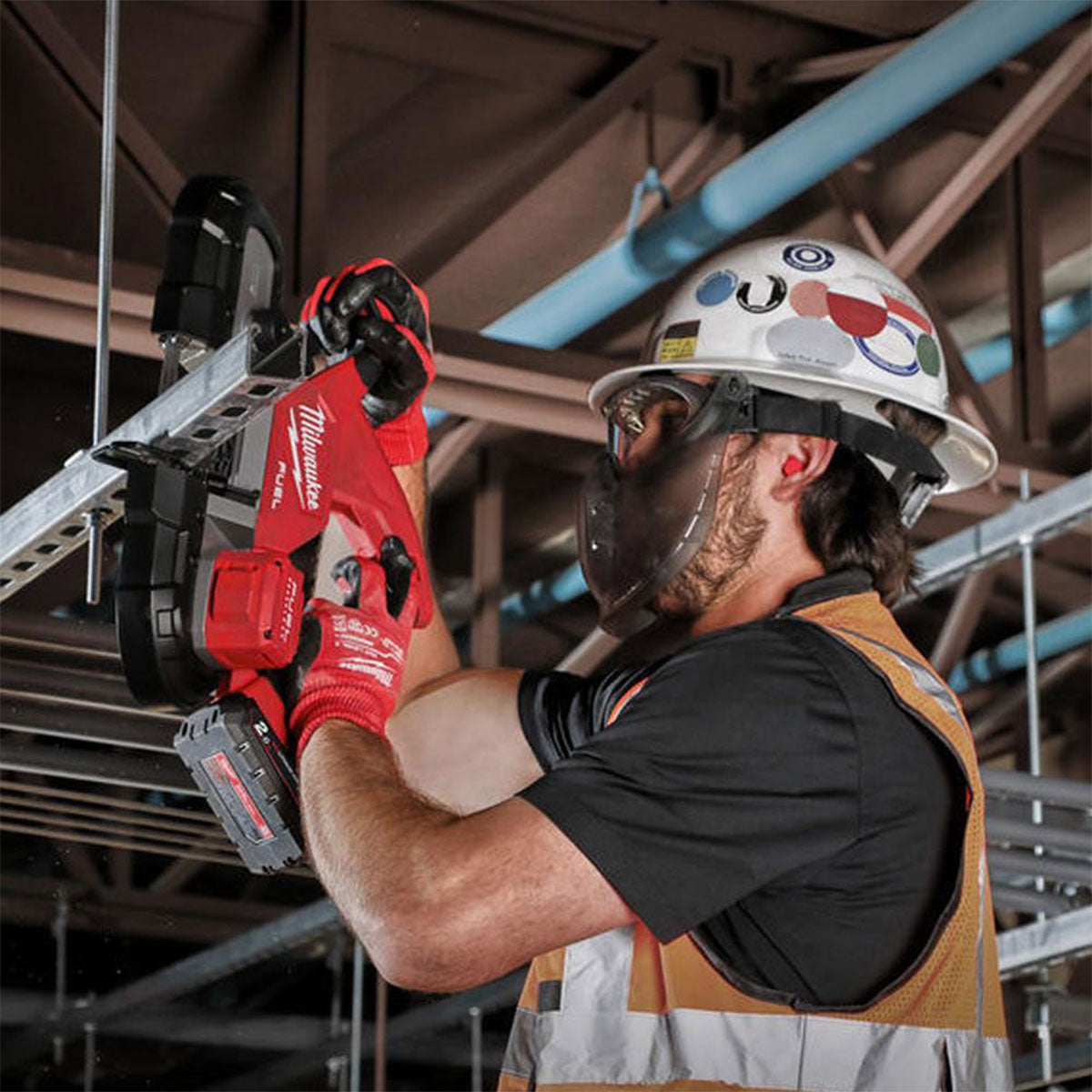 Milwaukee M18FBS85-0 18V FUEL Brushless 85mm Compact Bandsaw with 1 x 5.0Ah Battery & Charger
